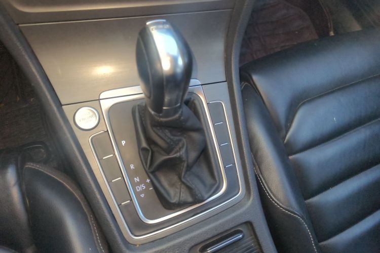 大众 高尔夫 2016款 230TSI 自动豪华型中控内饰18