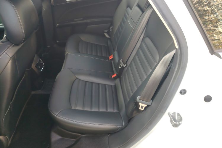 福特 蒙迪欧 2020款 EcoBoost 180 时尚型中控内饰21