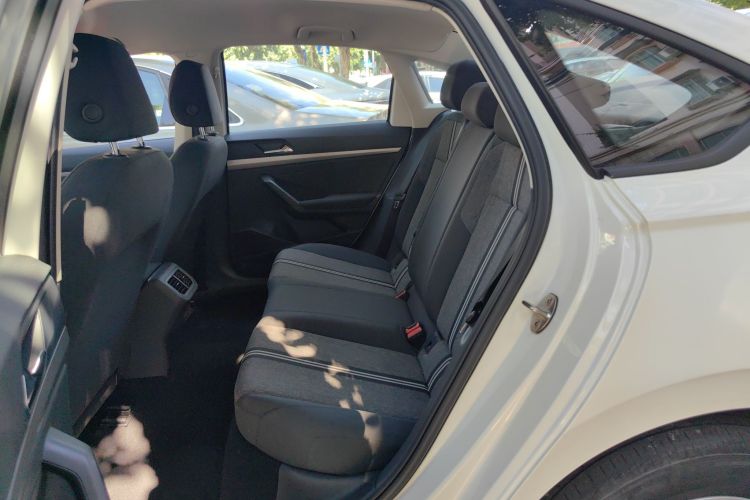 大众 朗逸 2021款 1.5L 自动风尚版中控内饰21