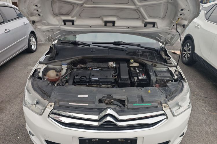 雪铁龙 爱丽舍 2016款 1.6L 自动时尚型机舱底盘24