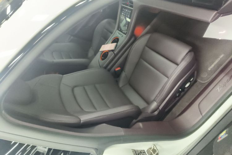 保时捷 2020款 Taycan局部细节41