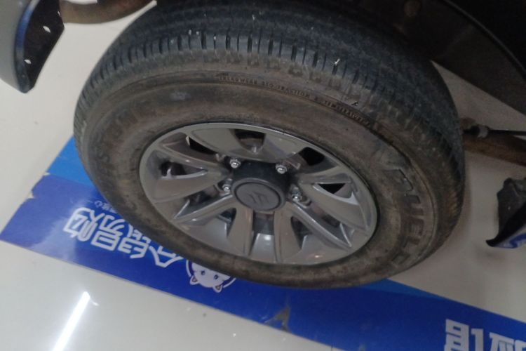 铃木 吉姆尼 2015款 1.3 AT JLX车身外观6008