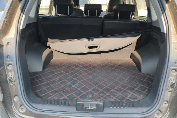 奇瑞 瑞虎5 2016款 2.0L CVT家悦版机舱底盘23