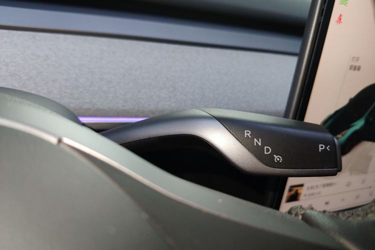 特斯拉 Model Y 2024款 后轮驱动版局部细节18