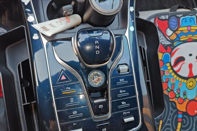 比亚迪 秦PLUS 2021款 DM-i 120KM 尊贵型中控内饰18