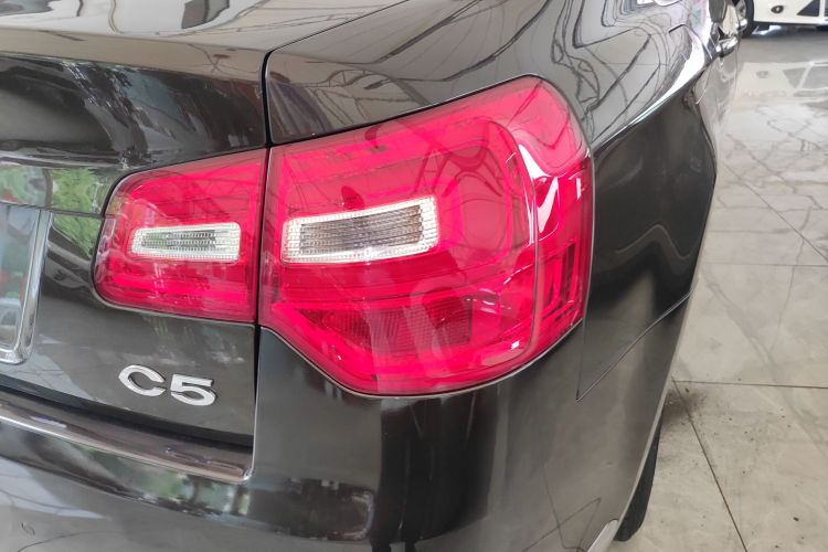 雪铁龙C5 2014款 2.0L 自动尊享型车身外观6006