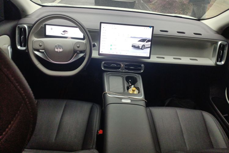 零跑汽车 零跑B01 2025款 650悦享版中控内饰12