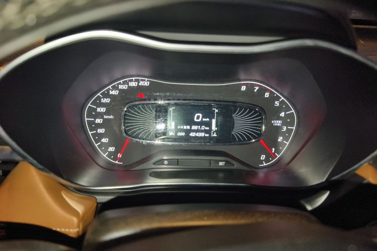 宝骏510 2017款 1.5L 手动豪华型中控内饰14