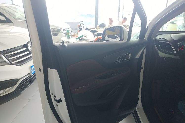 别克 昂科拉 2015款 1.4T 手动两驱都市进取型中控内饰7007