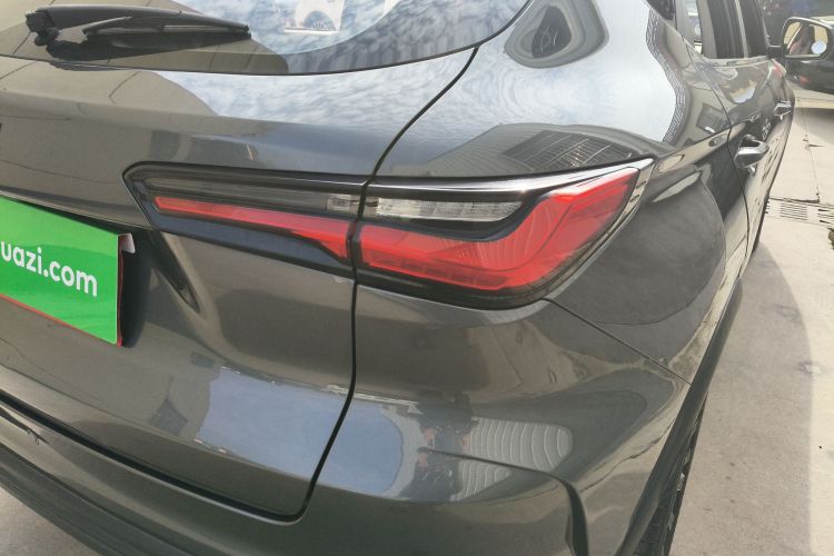 长安欧尚X5 2021款 改款 1.5T DCT豪华型车身外观9