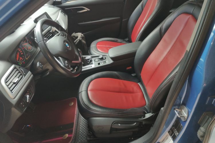 宝马1系 2017款 118i 时尚型局部细节19