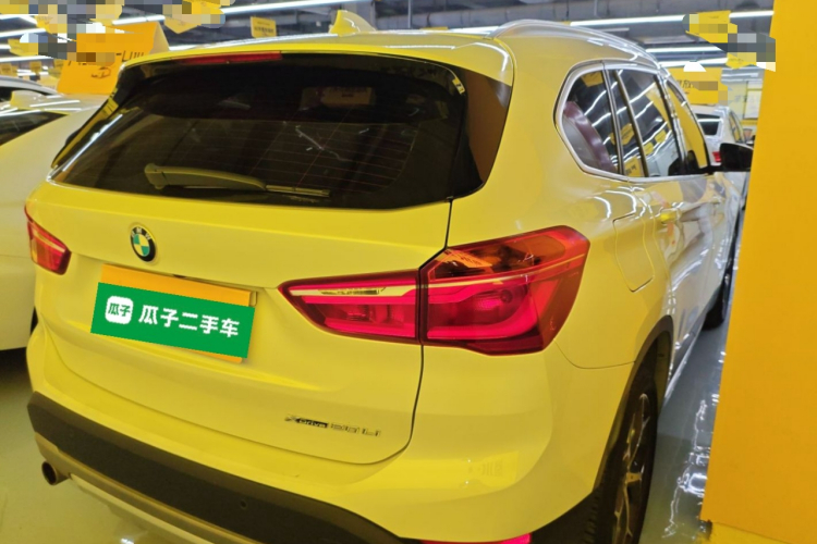 宝马X1 2019款 xDrive20Li 尊享型车身外观7