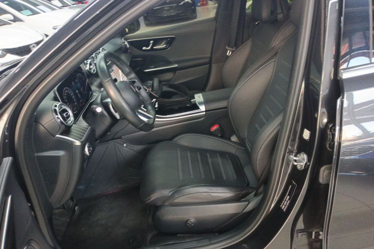 奔驰C级 2022款 改款 C 260 L 运动版中控内饰19