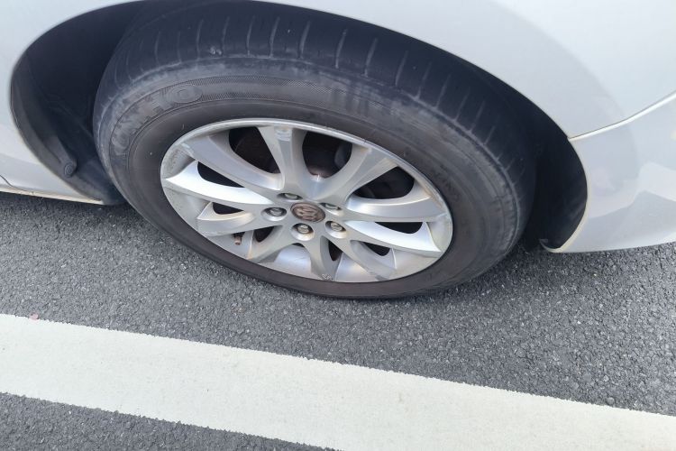 别克 英朗 2014款 XT 1.6L 自动时尚版车身外观6007