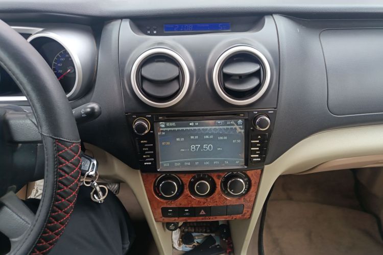 长安凯程 欧诺S 2012款 1.3L精英型中控内饰16