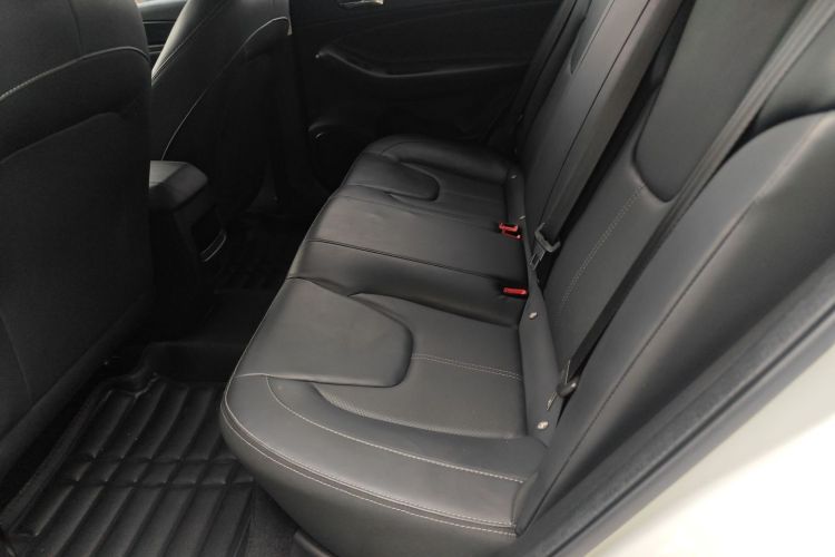 奇瑞 艾瑞泽5 2021款 PRO 1.5L CVT青春版中控内饰21