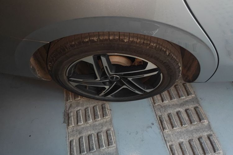 荣威D7 2023款 DMH 125km 旗舰版车身外观6008