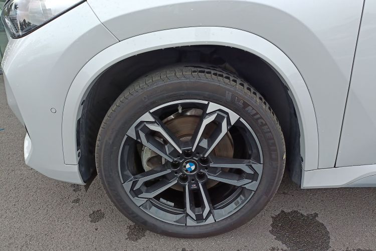 宝马X1 2024款 sDrive25Li M运动套装车身外观35