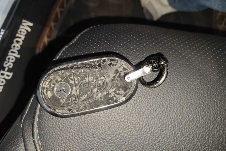 奔驰C级 2024款 C 260 L 运动版中控内饰7001