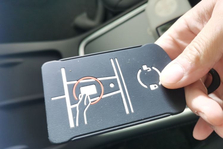 特斯拉 Model 3 2021款 改款 标准续航后驱升级版 3D1中控内饰11