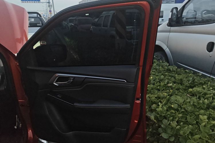 五十铃 D-MAX 2021款 1.9T自动四驱柴油Global引领型RZ4E中控内饰7005