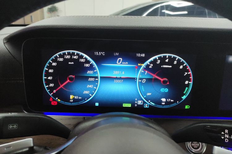 奔驰E级新能源 2023款 E 350 e L 插电式混合动力轿车中控内饰14