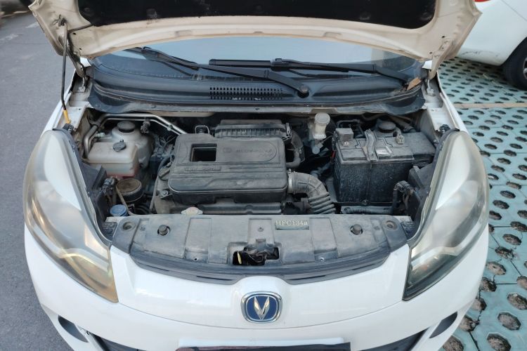 长安 奔奔 2015款 1.4L IMT豪华型 国V局部细节24