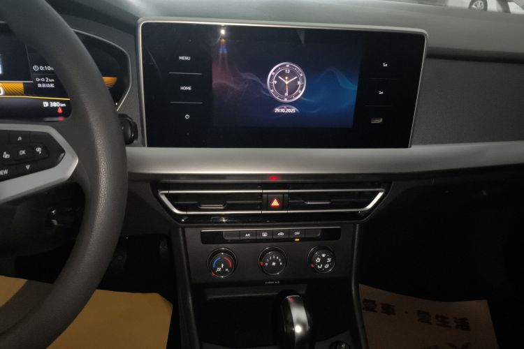 大众 朗逸 2023款 1.5L 自动得逸版中控内饰16