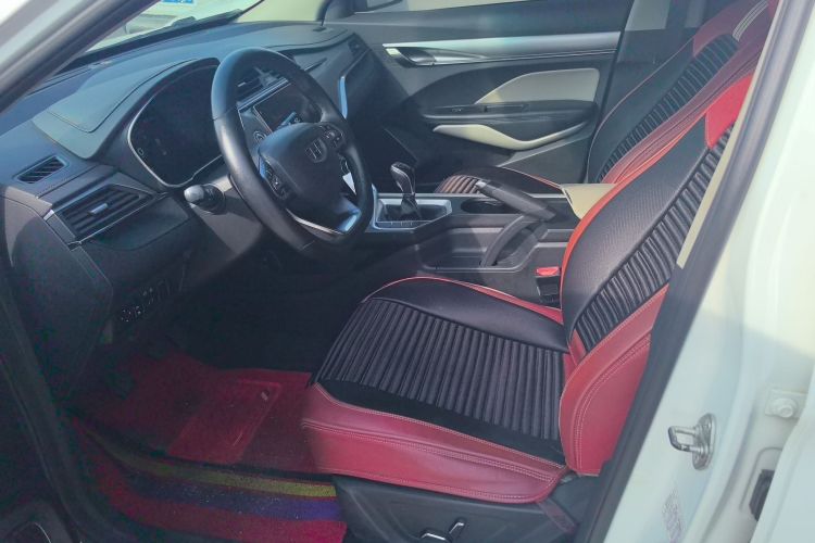 吉利汽车 缤瑞 2018款 14T 手动缤致版中控内饰19