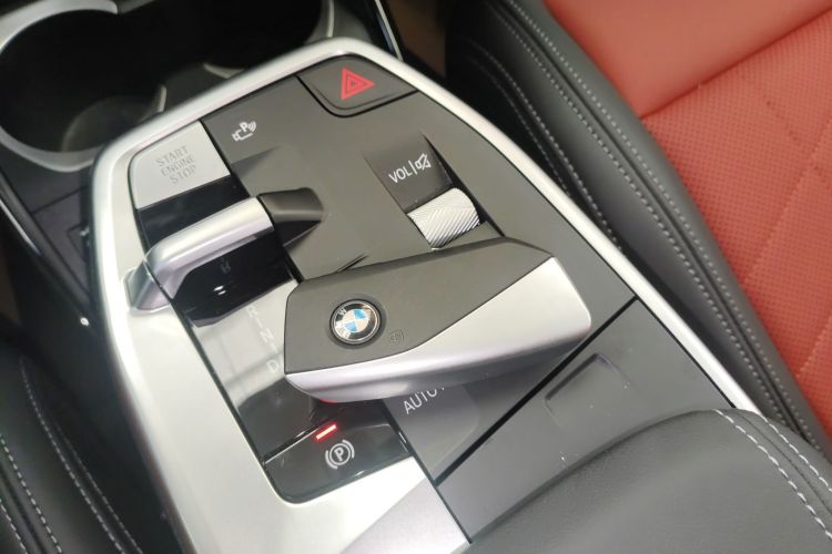 宝马X1 2023款 xDrive25Li M运动套装中控内饰11