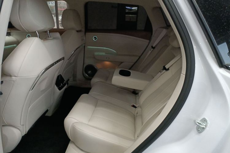 岚图汽车 岚图FREE 2025款 FREE+ 四驱乾崑版中控内饰7004