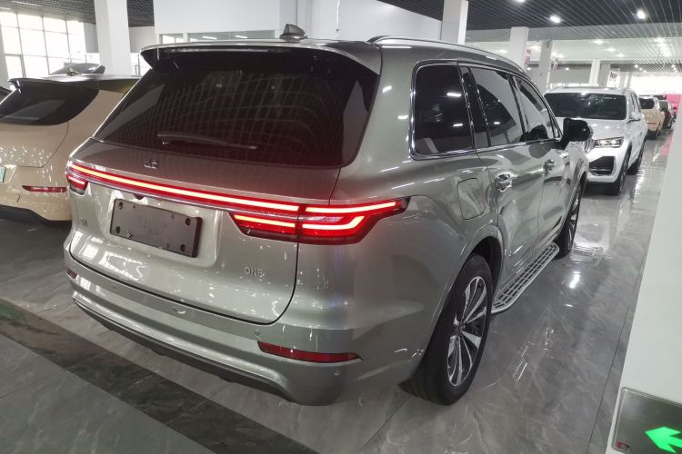 理想汽车 理想ONE 2020款 增程6座版车身外观7