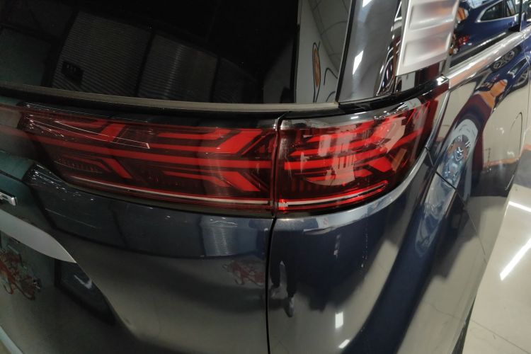 腾势D9 2024款 DM-i 980 四驱旗舰型车身外观6006