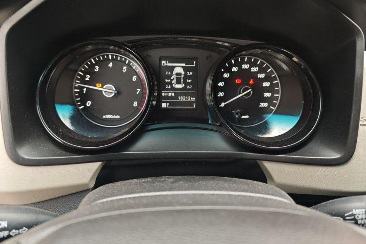 五菱汽车 五菱征程 2021款 1.5T 手动豪华型中控内饰15