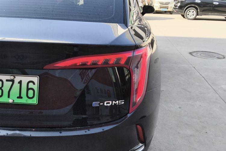 红旗E-QM5 2023款 基础出行版车身外观6006