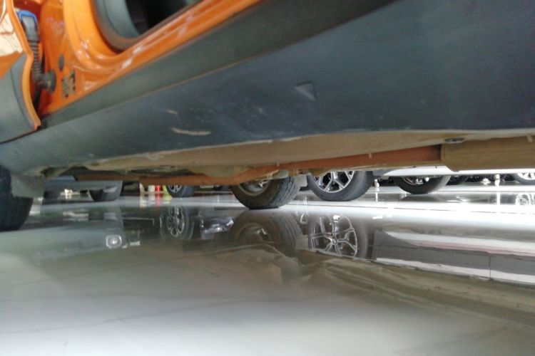 Jeep 自由侠 2018款 互联大屏版 180T 自动高能版局部细节9001