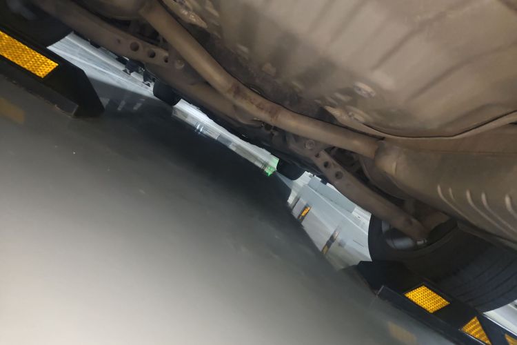 别克 君越 2018款 28T 豪华型局部细节9009