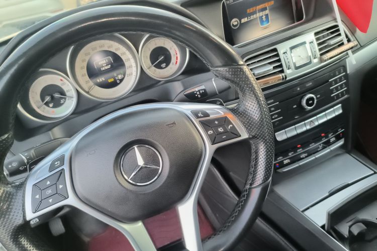 奔驰E级(进口) 2016款 E 200 轿跑车 灵动版中控内饰18