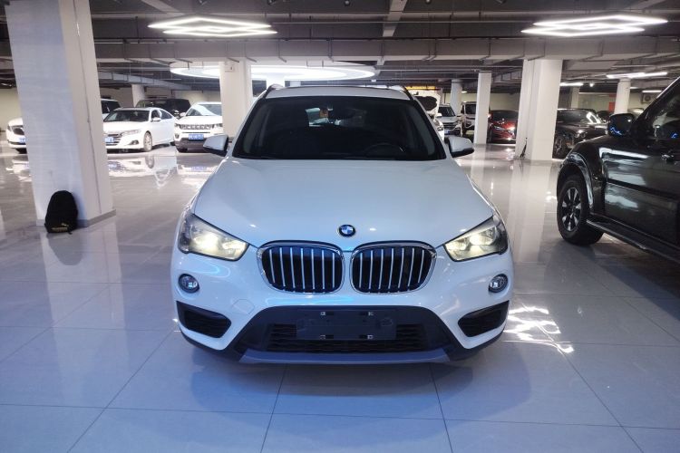 宝马X1 2019款 sDrive18Li 时尚型车身外观6001