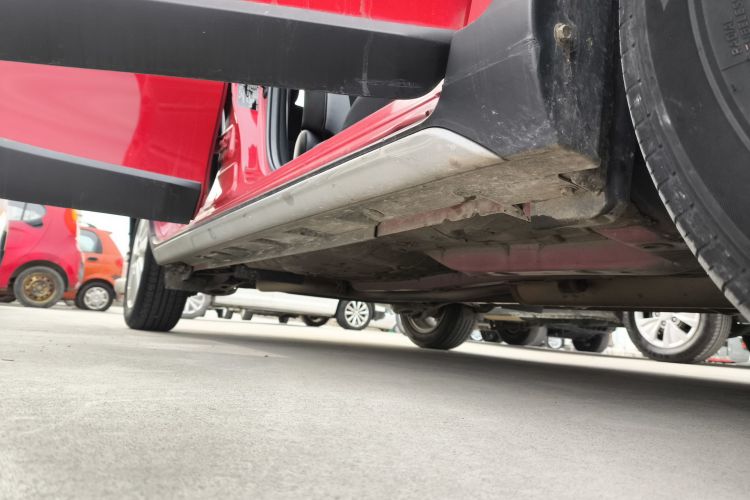 丰田 YARiS L 致炫 2020款 致炫X 1.5L CVT领先版局部细节9001