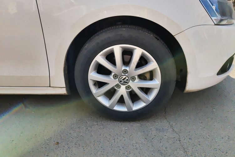 大众 速腾 2012款 1.6L 手动舒适型车身外观6007