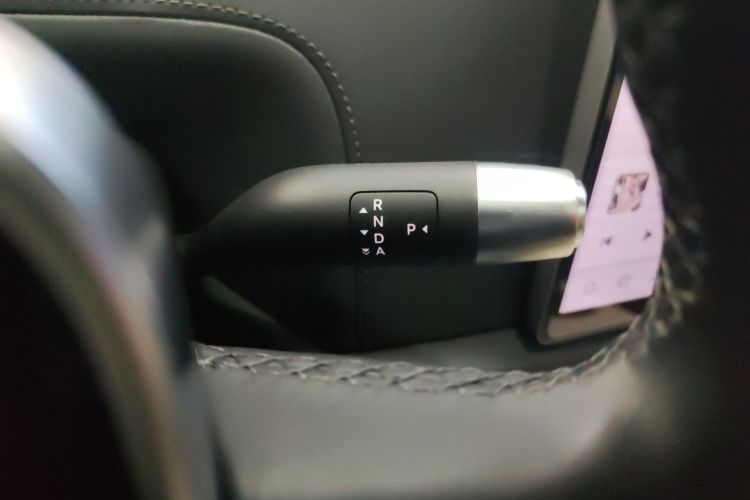 理想汽车 理想L8 2023款 Pro中控内饰18