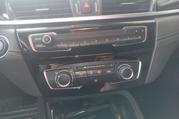 宝马X2(进口) 2019款 sDrive20i M越野套装 国VI中控内饰16