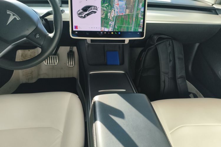 特斯拉 Model 3 2021款 Performance高性能全轮驱动版局部细节18