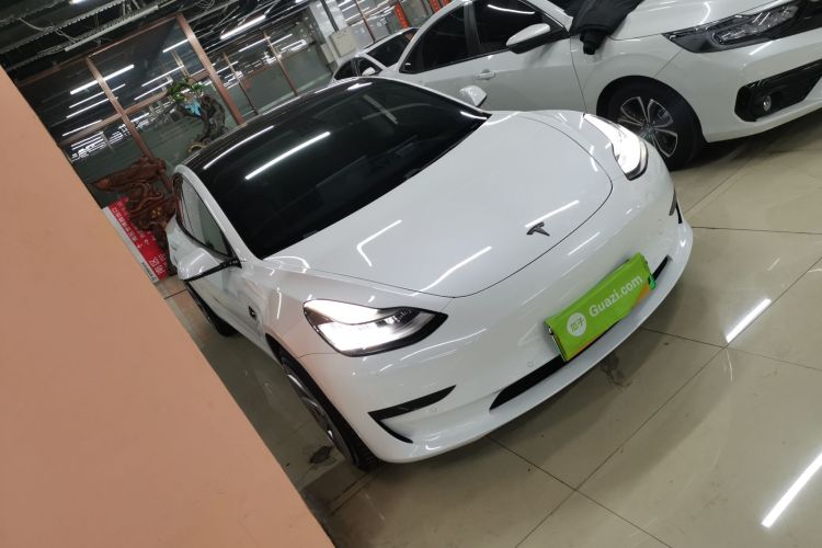 特斯拉 Model 3 2019款 标准续航后驱升级版车身外观3