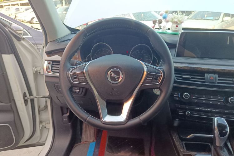 汉腾汽车 汉腾X7 2016款 2.0T DCT御马版局部细节13