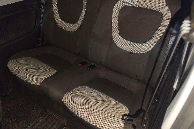 五菱汽车 宏光MINIEV 2024款 第三代 215km 青春版中控内饰21