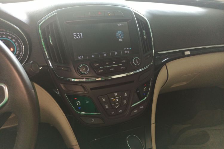 别克 君威 2014款 2.0L 精英时尚型局部细节16