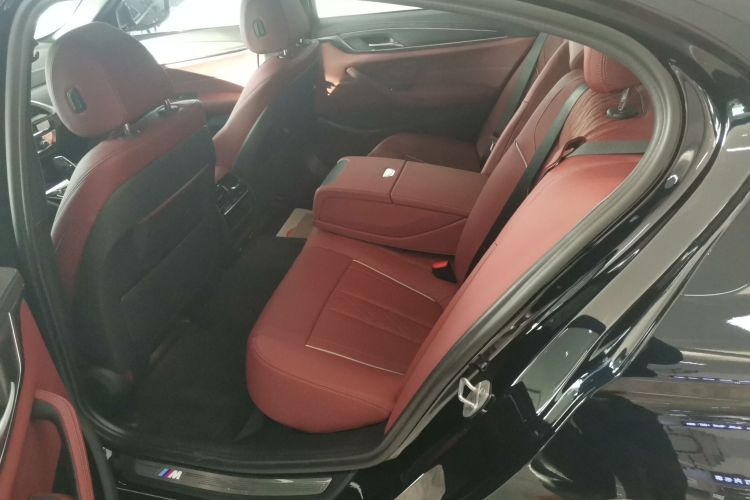 宝马5系 2022款 改款二 530Li xDrive M运动套装中控内饰21