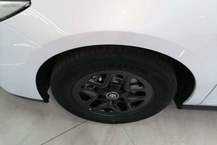 比亚迪 秦PLUS 2025款 DM-i 智驾版 55KM领先型车身外观6007